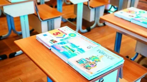 Devletin Dağıttığı Kitapları Okutmayan 22 Özel Okulun Ruhsat İptal Edildi!