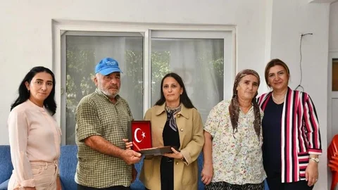 Mersin Valisi Atilla Toros’un Eşinden Şehit Ailesine Ziyaret