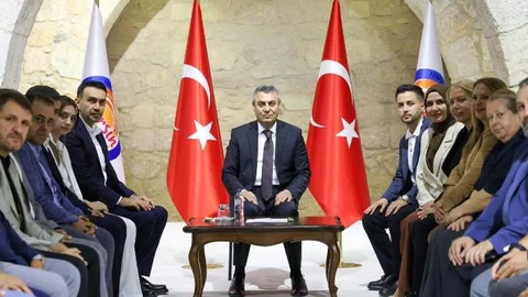 Vali Toros, AK Parti İl Başkanı Adem Aldemir ve Beraberindeki Heyet İle Görüştü