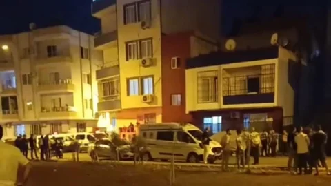 Mersin'de Kan Donduran Olay: Cinnet Geçiren Kadın Çocuğunun Boğazını Kesti