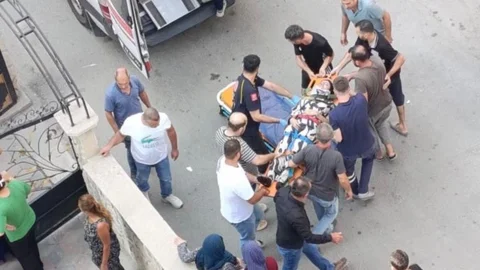 Mersin'de 4. Kattan Düşen Genç Kız Ağır Yaralandı