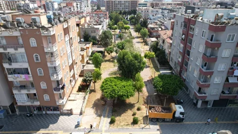 Akdeniz Yeni Mahalle’deki Manolya Parkı Baştan Sona Yenileniyor