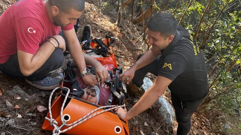 Mersin Büyükşehir İtfaiyesinden 4 Saatlik Nefes Kesen Kurtarma
