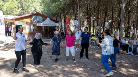 Tarsus Gençlik Kampı’nda Dünya Alzheımer Günü Programı