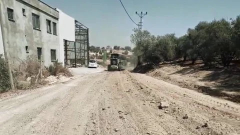 Kaleburcu Mahallesi Yolları Hem Genişliyor, Hem de Güzelleşiyor...