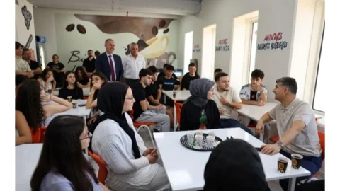 Akdeniz Belediyesinden Gençlere Üniversiteye Hazırlık Desteği