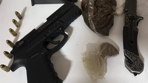 Kocaeli'de aranan hükümlü silah ve uyuşturucuyla yakalandı