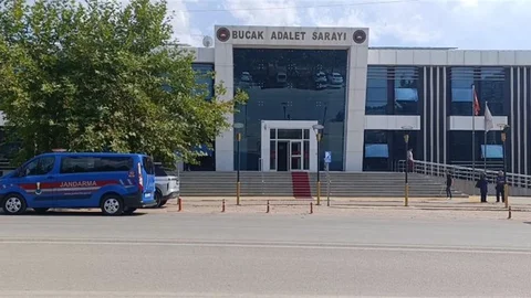 Burdur'da polise saldıran koca tutuklandı, karısı adli kontrolle serbest