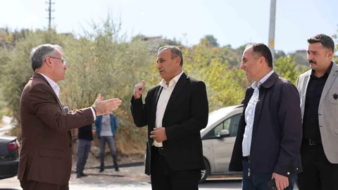 Hacılar'da Kayseri Caddesi'nde yenileme çalışmaları sürüyor