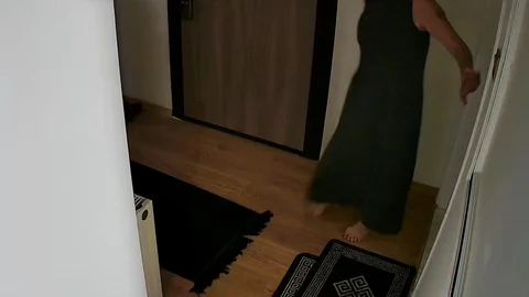 Yalova'da Güllü'nün düşme anı ev içi kamera görüntülerinde yer aldı