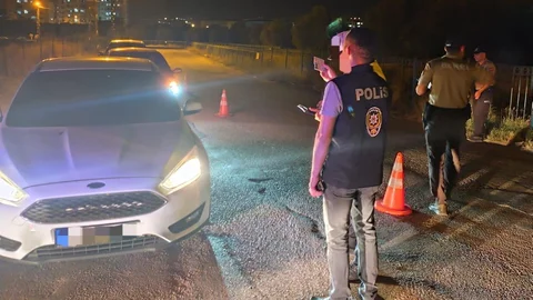 Adana'da 5 şüpheli yakalanarak tutuklandı