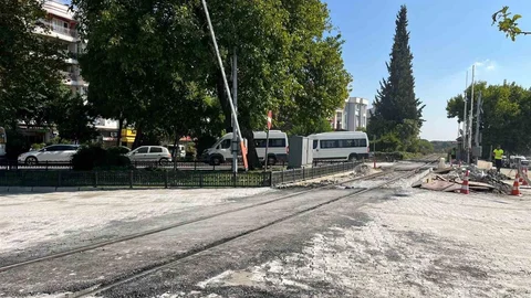 Aydın'da Soğukkuyu hemzemin geçidi trafiğe açıldı