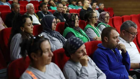 İzmir'de Aliağa'da afet farkındalık eğitimi düzenlendi