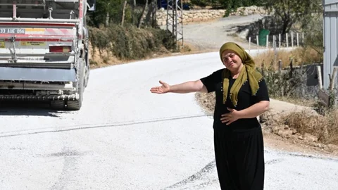 Mersin Büyükşehir’den Bir İlk: Mut’ta Tarihinde Hiç Asfalt Görmemiş Yol Asfaltlandı!