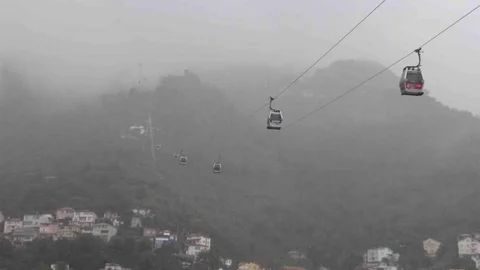 Ordu'da etkili olan sağanak yağış sürücülere zor anlar yaşatıyor