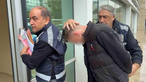 Samsun'da kamyonet kazası sonucu 2 kız çocuğu hayatını kaybetti.