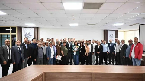 Aydın'da muhtarlar ile toplantı yaptı