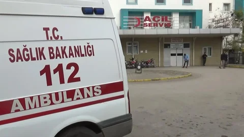 Gaziantep'te temizlik için gittiği fabrikada düşen işçi yaşamını yitirdi.