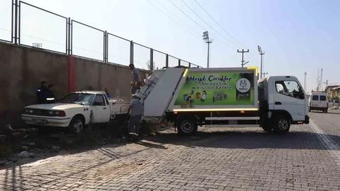 Nazilli'de atıl araçlar toplatılıyor