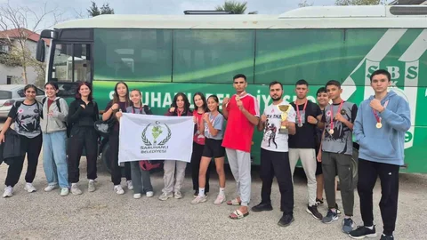 Saruhanlı Muaythai Takımı İzmir'de başarıya imza attı