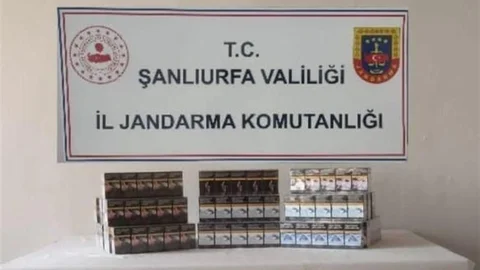 Şanlıurfa'da jandarma ekipleri tarafından 910 paket gümrük kaçağı sigara ele geçirildi.