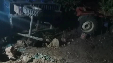Konya'da traktör devrildi, sürücü ağır yaralandı