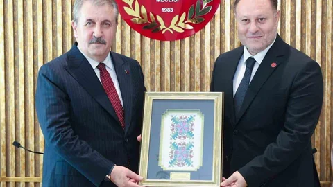 KKTC'de Destici ve Öztürkler bir araya geldi