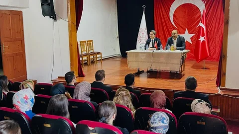 Kemaliye'de Eğitim-Öğretim Yılı İstişare Toplantısı