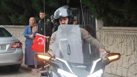 Konya'dan motosikletle umreye gitmek için yola çıkan Ali Kasaplargil, 3 bin 707 kilometrelik bir yolculuğa başladı.
