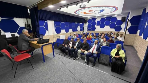 Konya'da Öğretmenlere Bilgilendirme Toplantısı