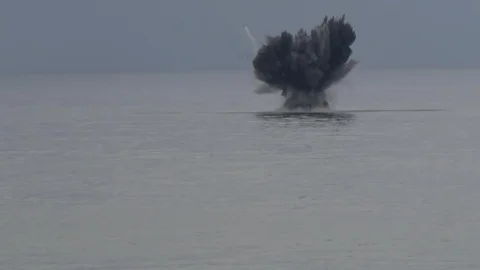 Trabzon Çarşıbaşı açıklarında Ukrayna’ya ait insansız deniz aracı imha edildi.