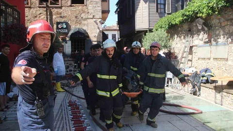 Kaleiçi'nde otel yangını davasında bilirkişi raporu bekleniyor