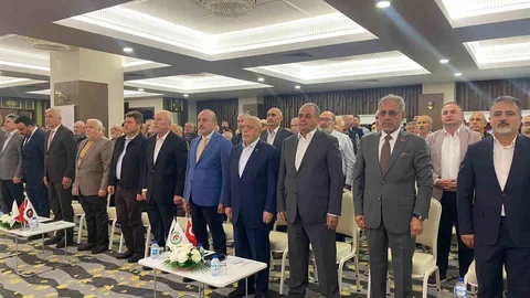 Ankara'da HAK-İŞ Genel Başkanı Arslan, çalışanların çocuk sahibi olabilmeleri için gerekli imkanların artırılmasını talep etti.