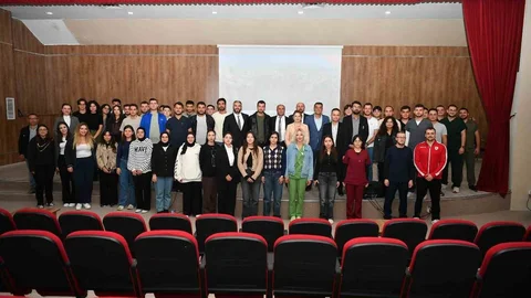 Kayseri'de Veteriner Fakültesi Öğrencilerine Tanıtım Semineri