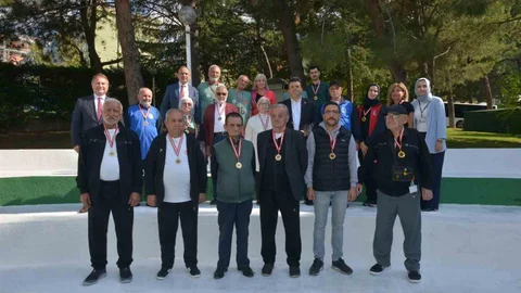 Bursa'da Dünya Yaşlılar Günü'ne özel etkinlik düzenlendi