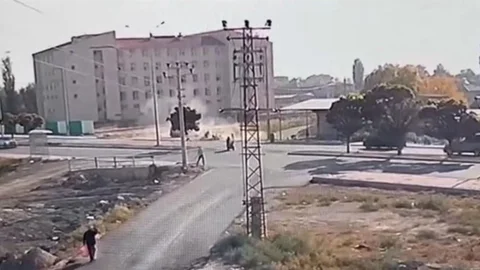 Iğdır'da otomobil ve motosiklet çarpıştı