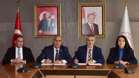 Ağrı'da spor tesisleri için protokol imzalandı