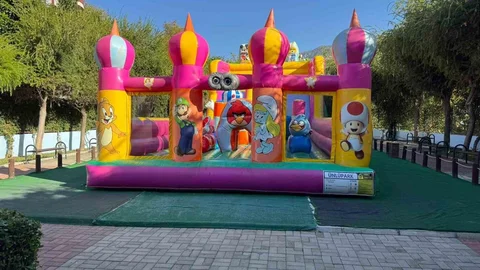 Alanya'da balon parkı yenilendi