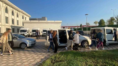 Kocaeli'de 860 bin lira değerinde ziynet eşyası çalan 6 kişi yakalandı