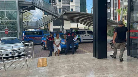 Antalya'da kundaklama olayında bir kadın tutuklandı