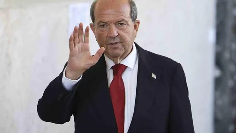 KKTC Cumhurbaşkanı Tatar, GKRY'nin askeri törenine sert tepki gösterdi.