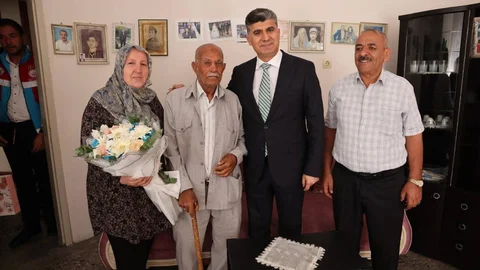 Akdeniz Kaymakamı ve Belediye Başkan V. Zeyit Şener'den Yaşlılar Haftası Ziyareti