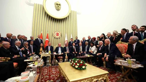 Ankara'da parti liderleri buluştu