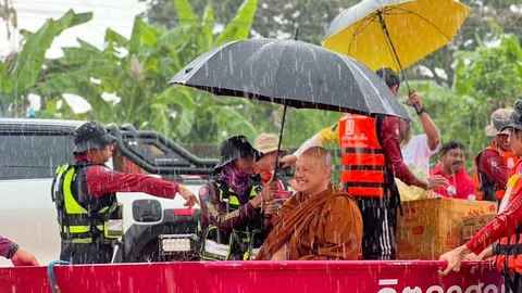Güneydoğu Asya'da Bualoi Tayfunu'nun yarattığı yıkım sürüyor