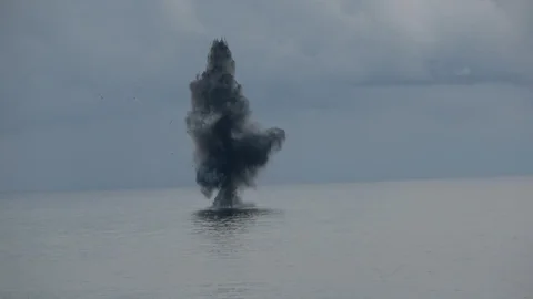 Karadeniz'de savaşın izleri balıkçılar için tehlike oluşturuyor