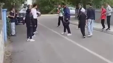 Sakarya'da Kız Meselesi Nedeniyle Darp: Çene Kırıldı, 4 Gözaltı