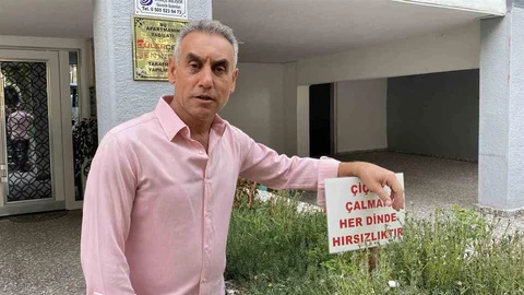Bahçesinden sürekli çiçek çalınan apartman yöneticisinden dikkat çeken uyarı