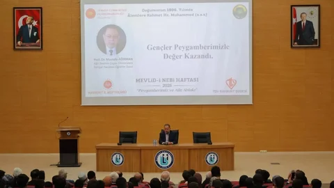 Bayburt’ta gençler için konferans düzenlendi