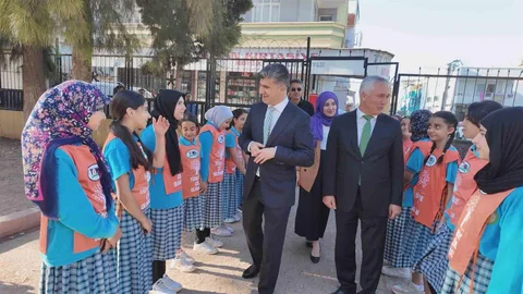 Mersin'de öğrencilere kitap desteği müjdesi verildi