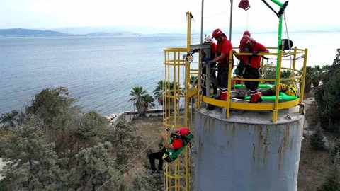 İstanbul'da OYAK Çimento'nun fabrikaları iş güvenliği alanında en iyi olma hedefi için yarıştı.